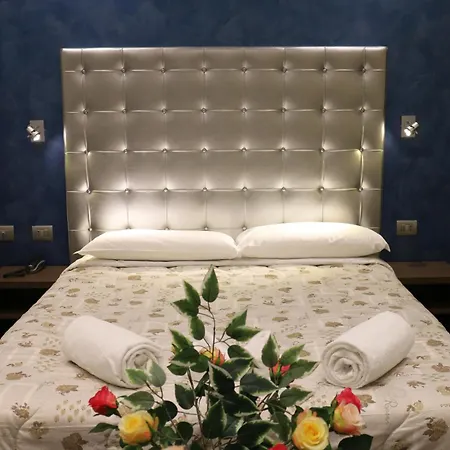 拉玛尼纳酒店 3*