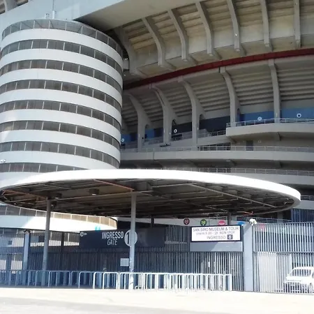 A San Siro 75 Alojamento de Acomodação e Pequeno-almoço 4*