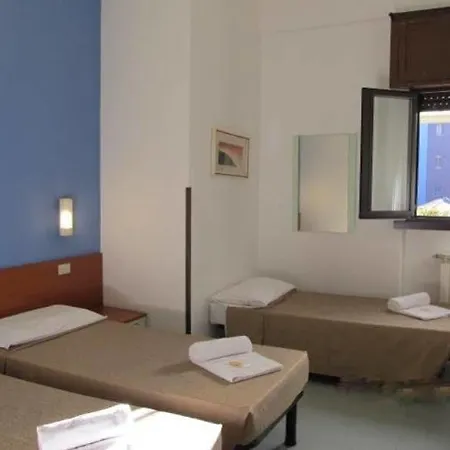 Ambrosiana Hotel *
