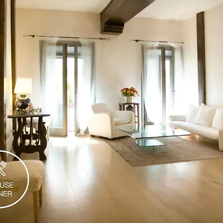 Milanosuites Apartmán *