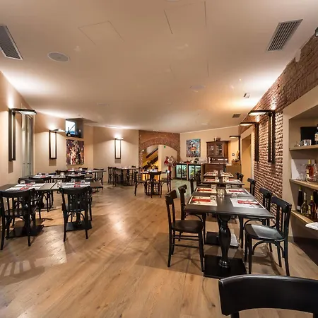 The Glamore Duomo 5* 밀라노