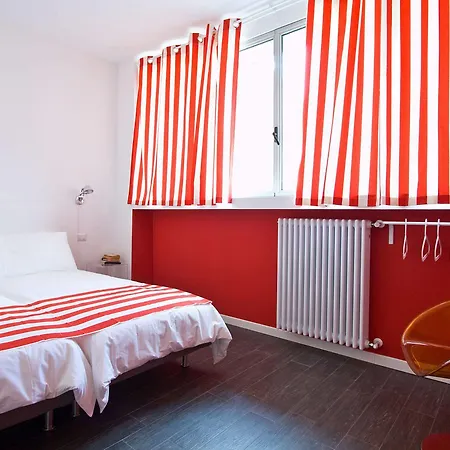 Hello Bed & Breakfast 2*