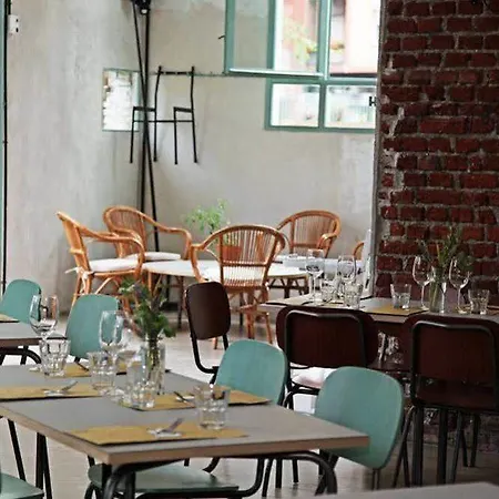 Un Posto A - All'interno Di Cascina Del 700 * Μιλάνο