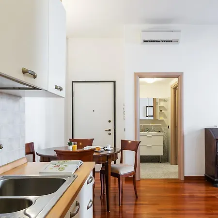 דירה Panzeri Flexyrent Aircon E Wifi *
