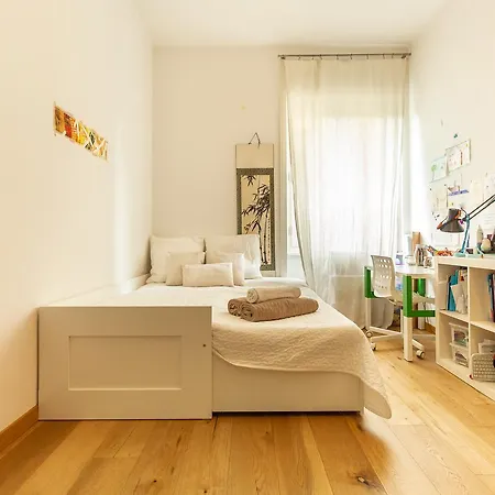 Alessia's Flat Sant'ambrogio *