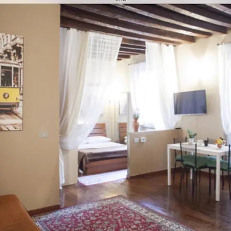 Corso 6 Apartment *