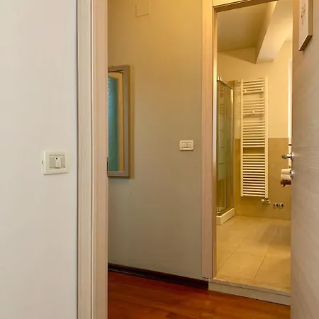 Porta Ronca - B&b, & Apts 3* 罗镇