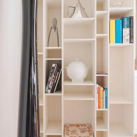 Heart Duomo Colonne Milan