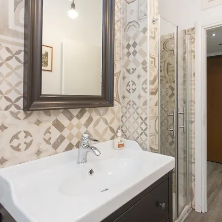 Lust Naviglio Apartment Milan