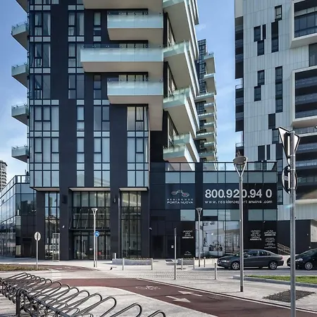 Апартаменты Stylish Elegant In Torre Solaria With Exclusive Milan's View *