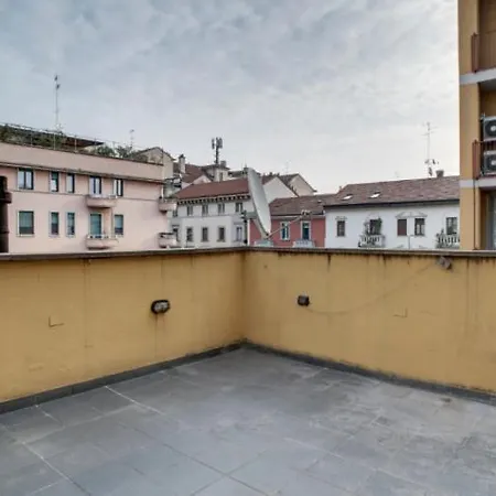 Apartment Modern In Maciachini Area