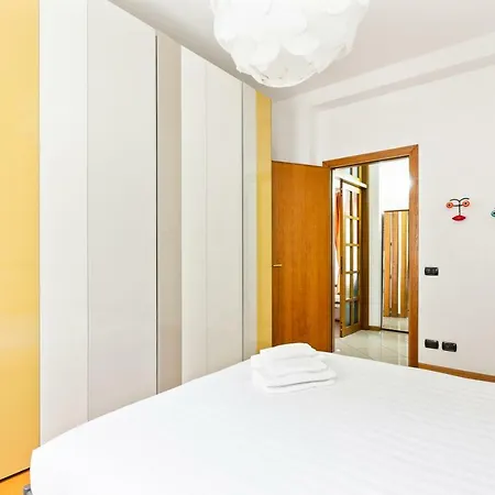 Guesthost - San Siro Stadium Garden Flat شقة ميلان