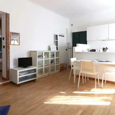 Italianway Easy - Bligny 64 * Милан