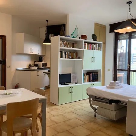 Kibilu - Fiera Milano, Vicinanze Rho, Linea Rossa Qt8 *