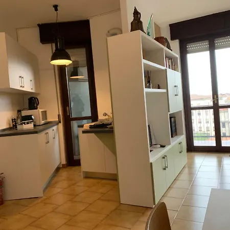 Kibilu - Fiera Milano, Vicinanze Rho, Linea Rossa Qt8