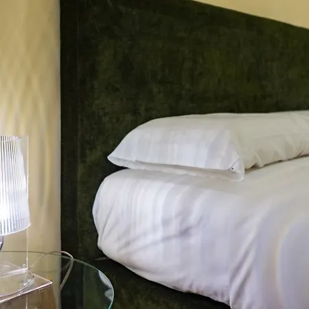 Suitelowcost Magenta 아파트 *