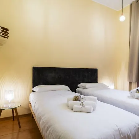 Suitelowcost Magenta