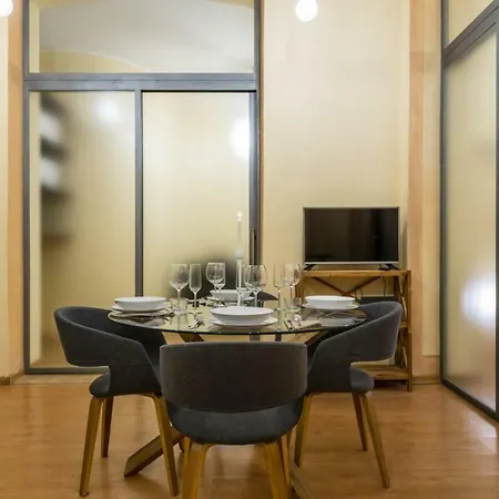 Suitelowcost Magenta
