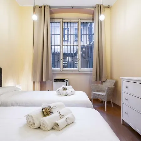 아파트 Suitelowcost Magenta 밀라노