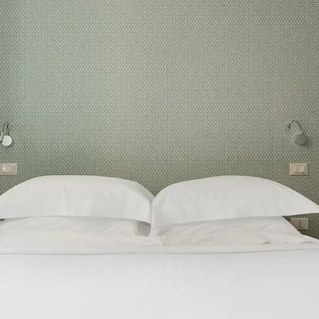 Via Francesco Guicciardini By Onefinestay * 밀라노