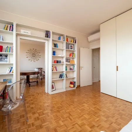 The Best Rent - Spacious With View * Milano