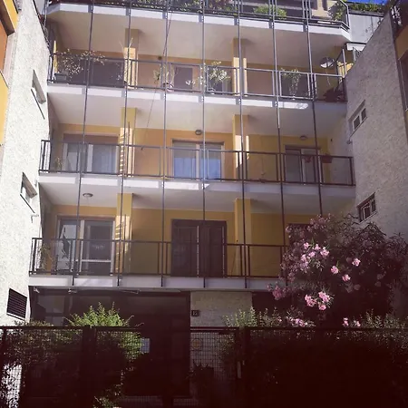 Navigli - Via Savona