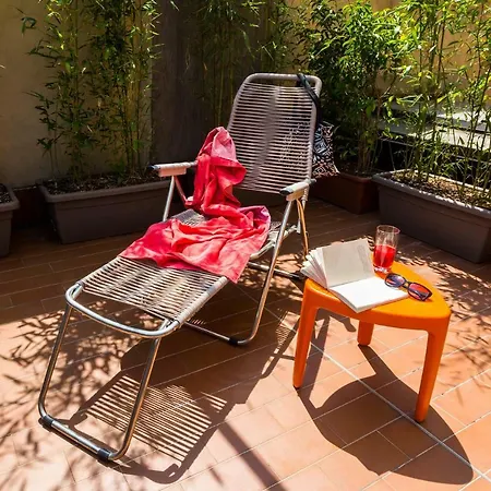Stellar 70 Style Studio With Terrace-heart Of