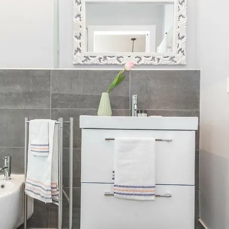 Joivy Bright For 4 Next To Life Apartment