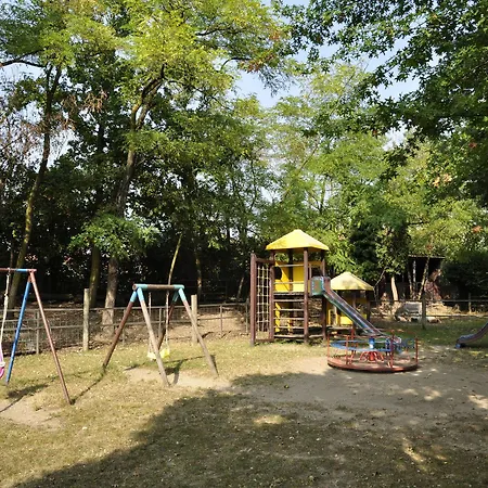 Village Citta Di Kamp alanı Milano