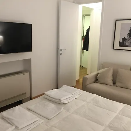 Apartment Brera - Fiori Chiari Charme Milan