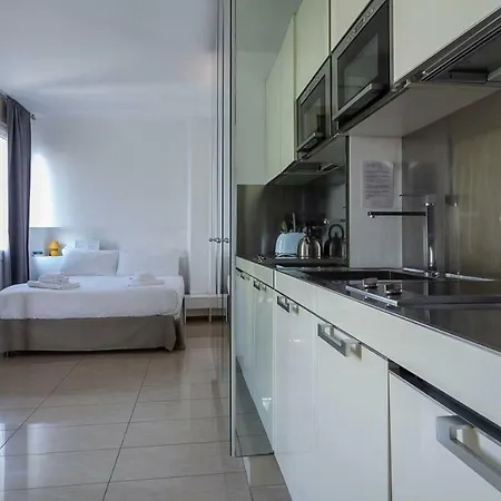 Italianway-santa Radegonda Милан