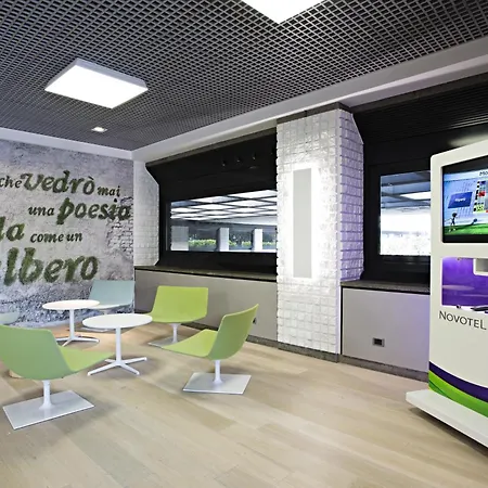 Отель Novotel Nord Ca' Granda Милан