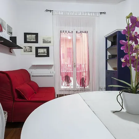 Rentopolis Lamarmora - Porta Romana Apartment