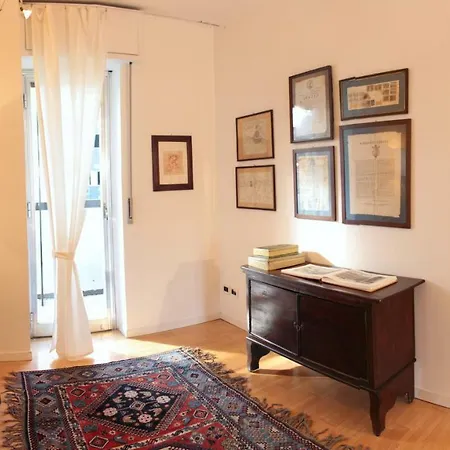 Luminous Stylish Quiet 150m2, Tre Torri 아파트