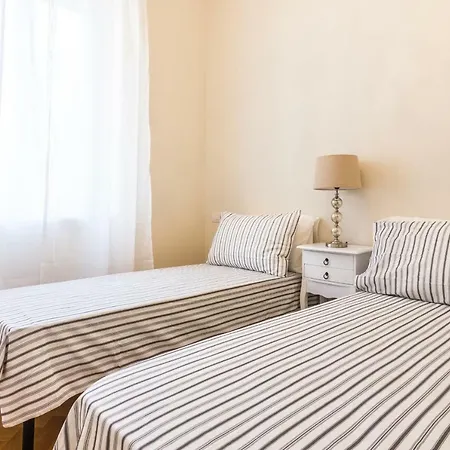Apartamento Hemeras Boutique Homes - Large Design Near Duomo Cathedral Milão