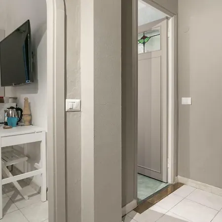 Next Stop - Station *