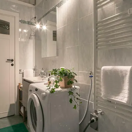 Next Stop - Station Milaan