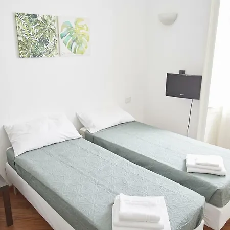 Two Bedroom In Tortona Appartement
