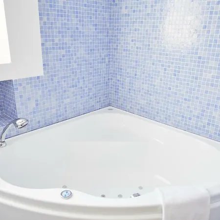 Two Bedroom In Tortona Appartement