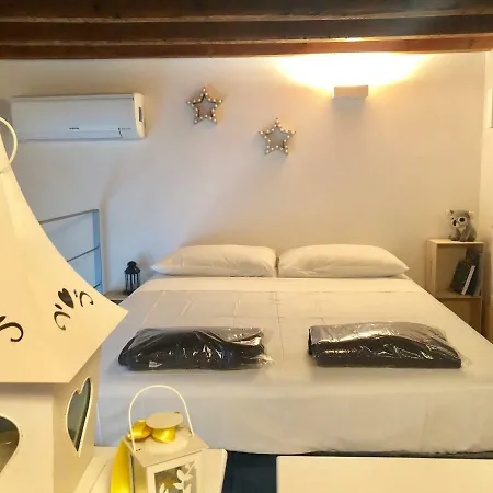 Apartament Lovely Loft Isola/garibaldi *