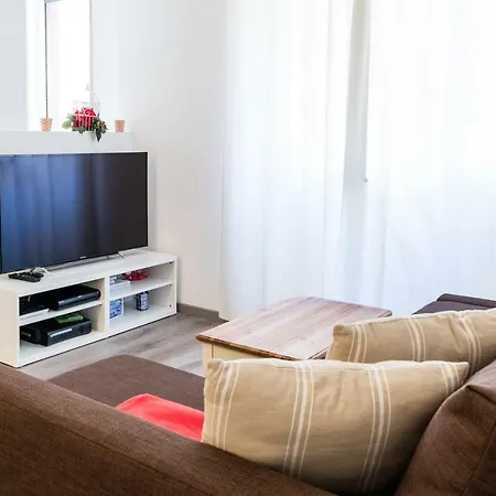 Wonderful And Strategic Apt In Sant'agostino Apartamento *