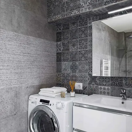3 Bedrooms Brera Design *