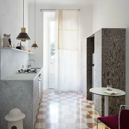 Camera Con Bagno Privato In Elegante Di Design Milan