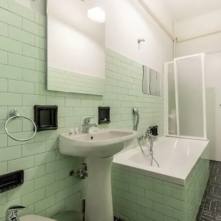 Youhosty - Pantigliate 8 ميلان