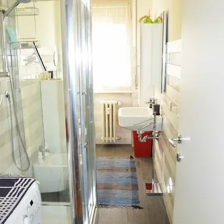 شقة Lario ميلان