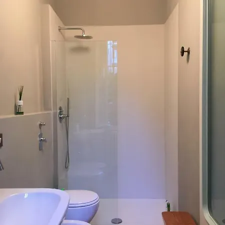 Homestay Camera Con Bagno Privato In Elegante Di Design *