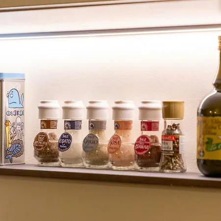 La Casa Colorata - Flats In - Bocconi