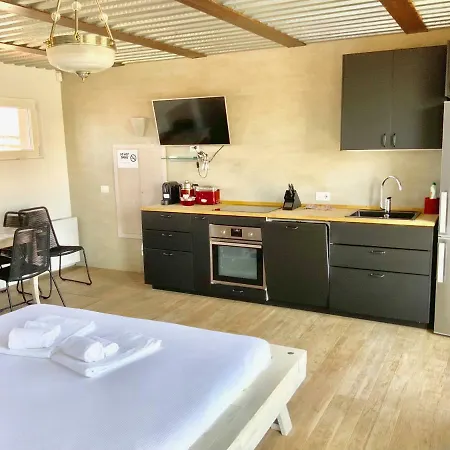 Apartment Luxury Unique View Near Main Station *