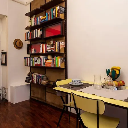 Cute Little For Two. Near Metro & Fiera