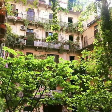 Апартаменты Cute Little For Two. Near Metro & Fiera Милан